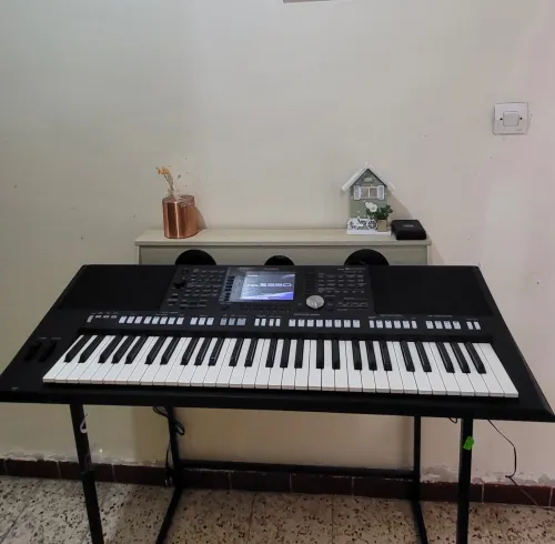 Yamaha PSR-S950 - Clavier arrangeur 61 notes
