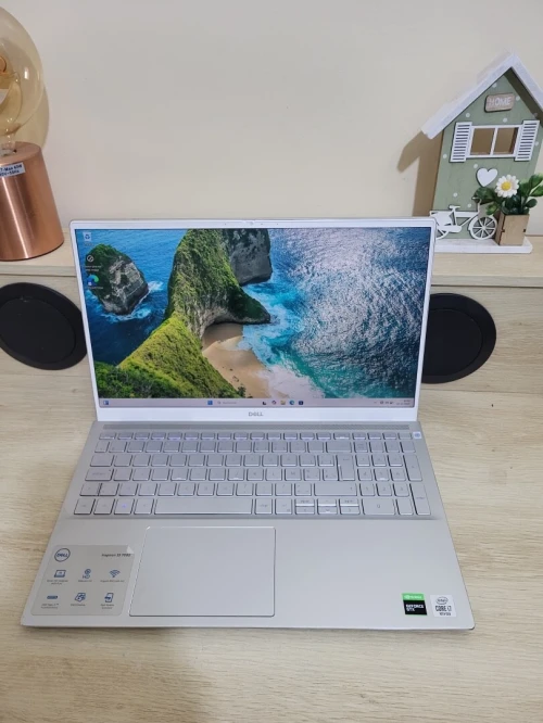 DELL INSPIRON 7501 | CORE i7-10750H | NVIDIA GeForce GTX 1650 4GB | 16GB RAM | 512GB NVMe SSD