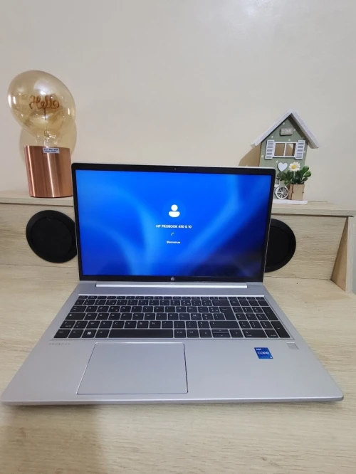 HP PROBOOK 450 G10 15.6'' FHD| INTEL CORE i5 1335U | 8GB RAM | 256GB NVMe SSD | INTEL UHD GRAPHICS