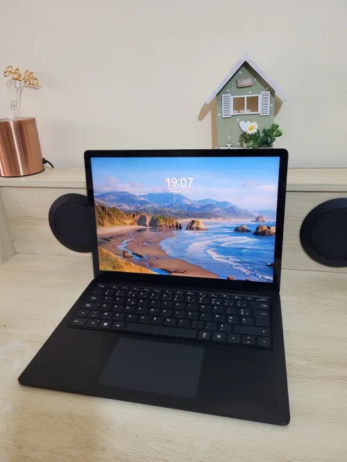 Microsoft Surface Laptop 5 13.5" 2K TACTILE | CORE i7-1265U | 16GB RAM | 512GB SSD | INTEL IRIS XE GRAPHICS