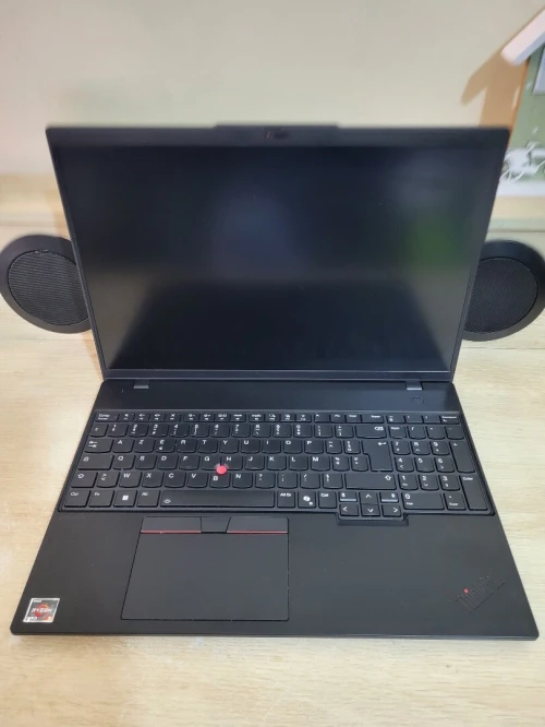 THINKPAD L16 | AMD RYZEN 5 7535U | 16GB RAM | 256GB NVMe SSD | AMD RADEON GRAPHICS