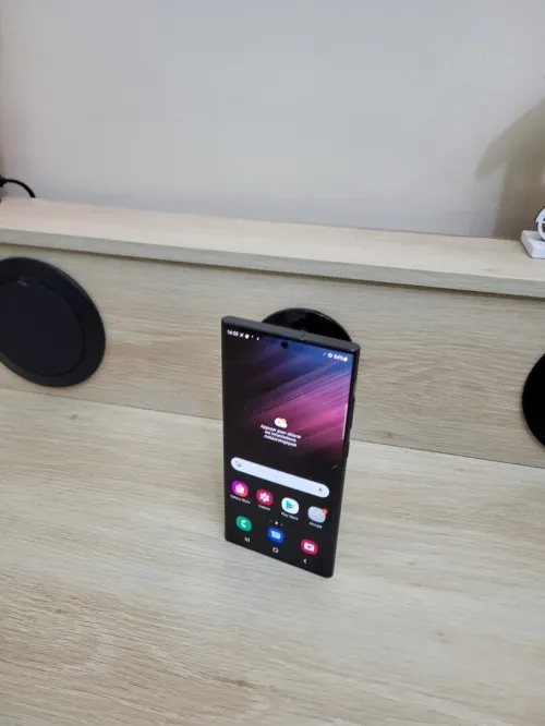 SAMSUNG GALAXY S22 Ultra 128GB 5G ( le telephone déverrouillé avec unlock bootloader d'ou le prix bas )