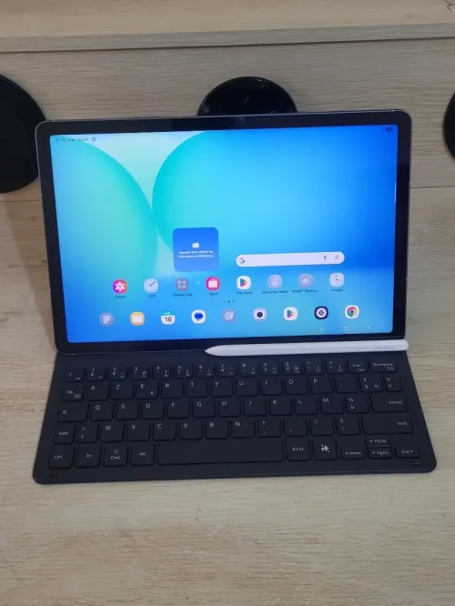 SAMSUNG GALAXY TAB S10 FE | 256GB | 8GB RAM | + STYLET SAMSUNG + BOOKCOVER CLAVIER