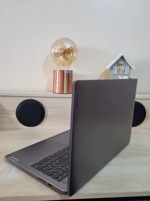 LENOVO IdeaPad 3 15.6'' FHD | CORE i3 1115G4 | 8GB RAM | 512GB NVMe SSD | INTEL UHD GRAPHICS