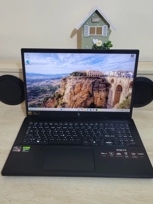GAMING Acer Nitro V15 15.6 165Hz | RYZEN 5 7535HS | RTX 4050 6GB | 16GB RAM | 512GB M2 SSD |