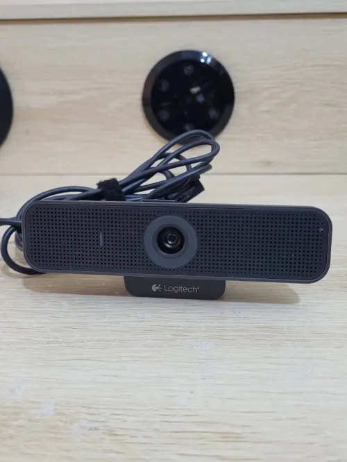 Logitech C925e, Webcam Professionnelle pour la visioconférence - vidéo HD 1080p/30 IPS, Correction lumière, autofocus, Son Clair, pour Microsoft Teams, Google Meet, Skype, WebEx, Cisco