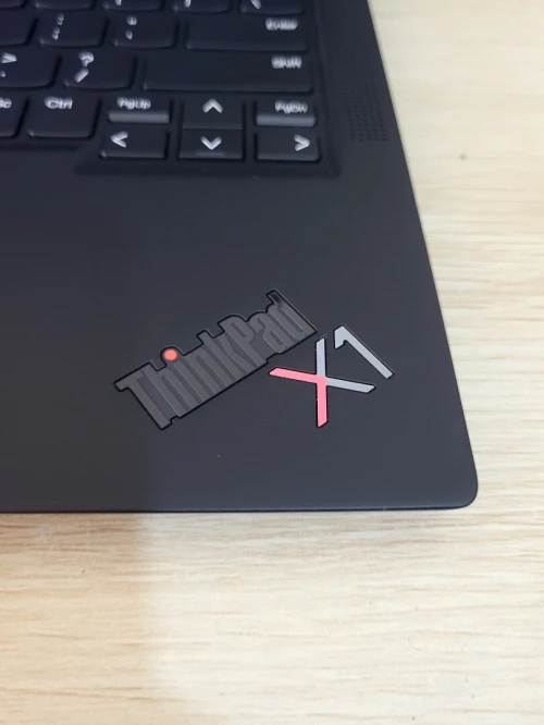 Thinkpad X1 CARBON GEN 11 | EVO vPRO CORE i7 1365U | 32GB RAM | 512GB NVMe SSD | IRIS XE