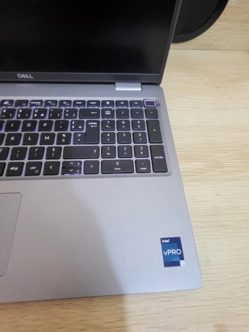 DELL LATITUDE 5540 15.6 FHD | CORE i7 1365U | 16GB RAM | 512GB NVMe SSD | INTEL IRIS XE GRAPHICS