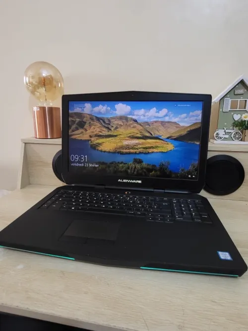 GAMING DELL Alienware 17 | CORE i7-6700HQ | NVIDIA GTX GeForce 980M 8GB | 16GB RAM | 1TB SSD