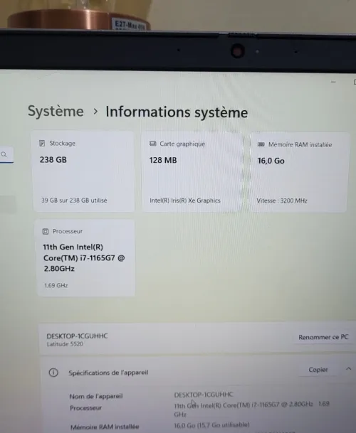 DELL LATITUDE 5520 | INTEL CORE i7 1165G7 | 16GB RAM | 256GB SSD | INTEL Iris Xe
