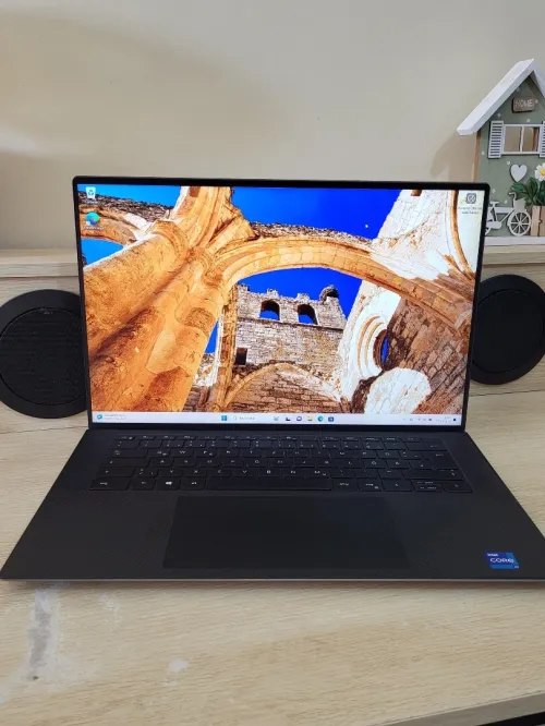 DELL PRECISION 5560 15.6 FHD + | CORE i7-11850H | RTX A2000 4GB | 1To NVMe | 32GB RAM | WORKSTATION
