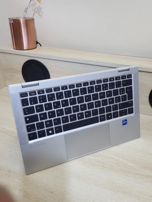 HP EliteBook X360 1030 G8 TACTILE 2-En-1 | CORE i5-1145G7 | 16GB RAM | 256GB NVME SSD |