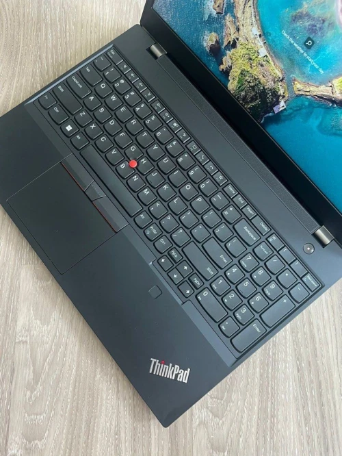 ThinkPad P15s GEN 2 | i7-1185G7 | NVIDIA QUADRO T500 4GB | 16GB RAM | 512 SSD | WORKSTATION | AZERTY