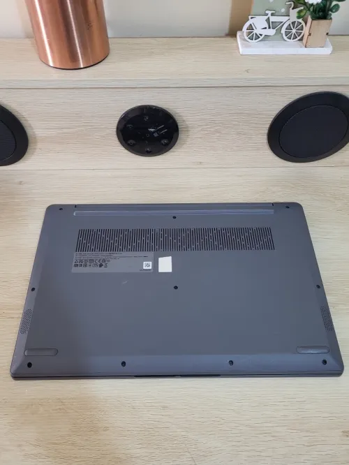 LENOVO IdeaPad 3 15.6'' FHD | CORE i3 1115G4 | 8GB RAM | 512GB NVMe SSD | INTEL UHD GRAPHICS