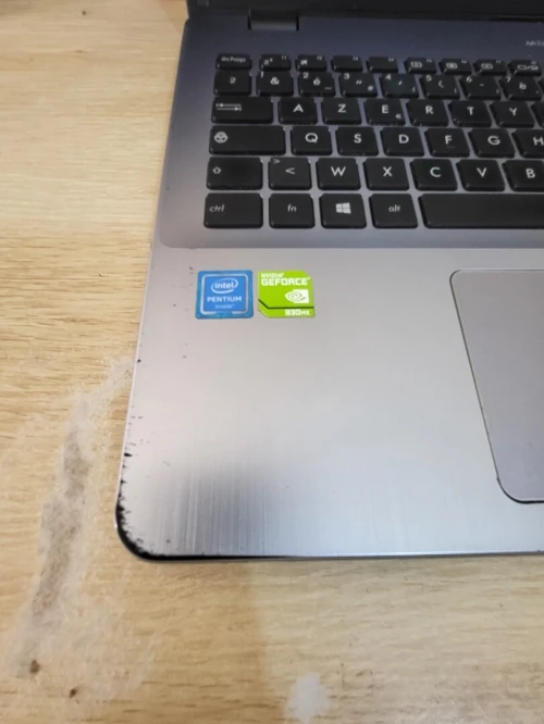 ASUS R542U 15.6'' FHD | INTEL Pentium CPU 4405U | NVIDIA 920MX 2GB | 8GB RAM | 128GB NVMe + 1TB HDD