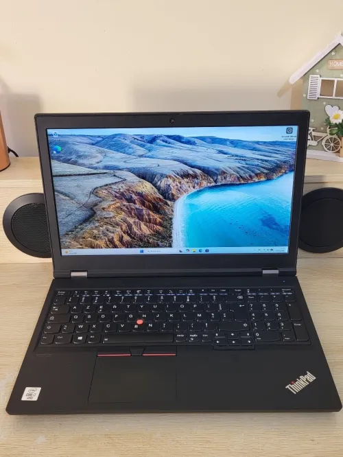 ThinkPad P15 | INTEL vPRO CORE i7-10850H | NVIDIA QUADRO T2000 4GB | 32GB RAM | 512GB NVMe | Workstation