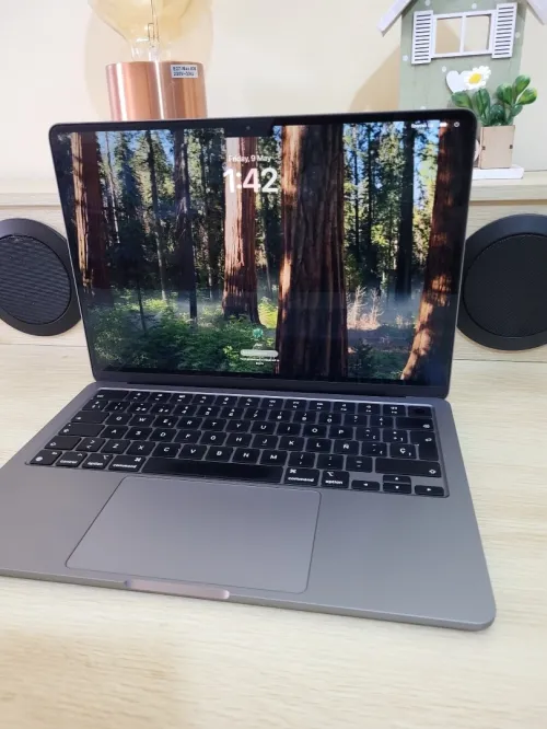 MacBook Air M2 | 8GB RAM | 256GB SSD | GRIS SIDERAL | CYCLES 61