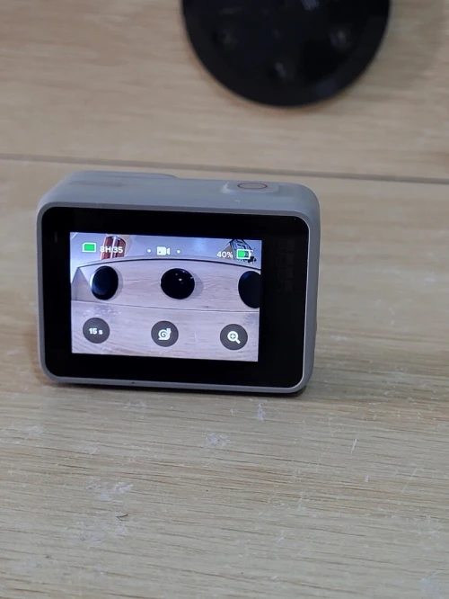 GoPro HERO7 White caméra d'action | imperméable | écran tactile | vidéos 4K30 UHD | photos 10 MP