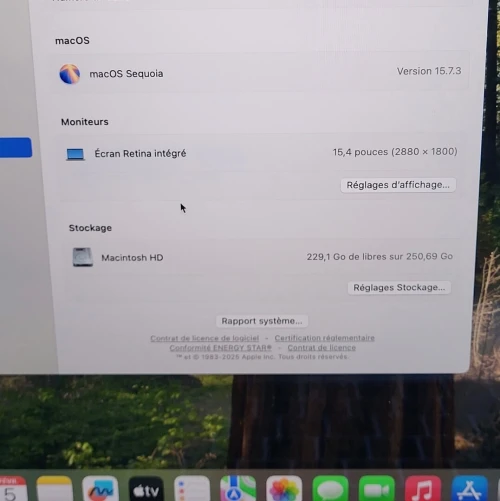MacBook Pro 15" 2019 | CORE i7 | 16GB RAM | AMD RADEON PRO 555X 4GB | 256GB SSD | GAMME | Workstation