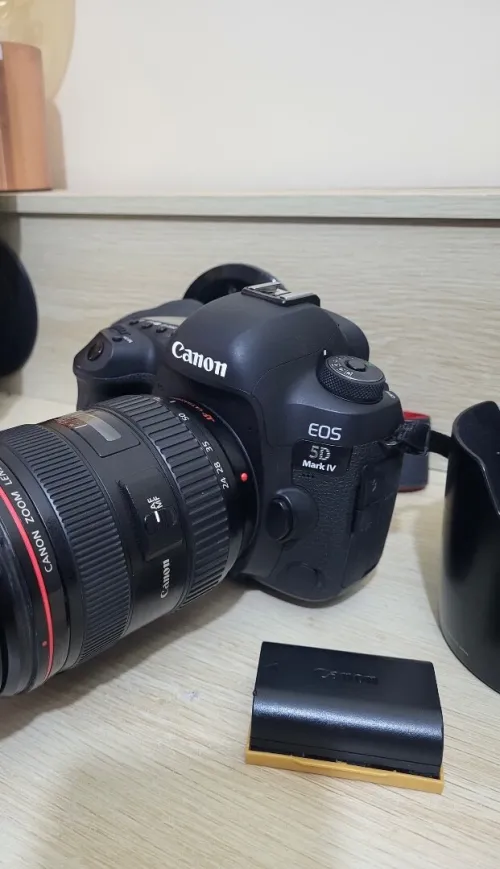 Canon EOS 5D Mark IV | Capteur 30Mpx Rendu cinématographique 4K + Objectif Canon EF 24 70 2.8 L USM