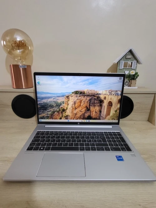 HP PROBOOK 450 G10 15.6'' FHD| INTEL CORE i5 1335U | 8GB RAM | 256GB NVMe SSD | INTEL UHD GRAPHICS