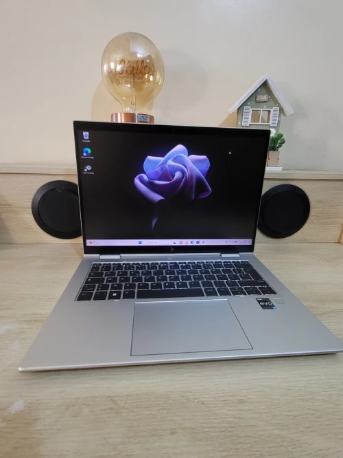 HP EliteBook X360 1040 G9 | INTEL EVO CORE i7 1255U | 16GB RAM | 1TB NVME SSD