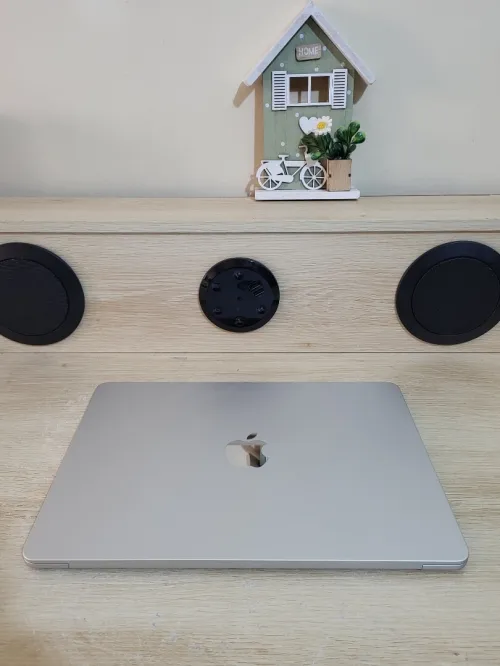 MacBook Air M4 2024 Argent | PUCE M4 8 CORE | GPU 10 CORE | 16GB RAM | 512GB SSD | CYCLES 95 | CAPACITÉ BATTERIE 100%