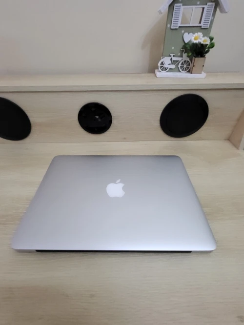 MACBOOK PRO RETINA 2015 13'' INTEL CORE i5 @2.70GHz Double Cœur - 8GB RAM - 128GB SSD