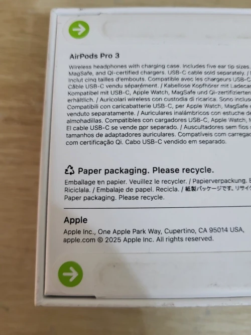 AirPods Pro 3 Écouteurs sans Fil, réduction Active du Bruit, détection de la fréquence Cardiaque, écouteurs Bluetooth, Audio Spatial, Son Haute-fidélité, Recharge USB-C - NEUF JAMAIS UTILISÉ