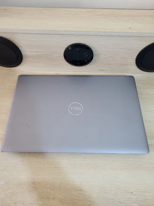 DELL PRECISION 3581 | CORE i7-13700H | NVIDIA RTX A500 4GB | 512 SSD | 16GB RAM | WORKSTATION