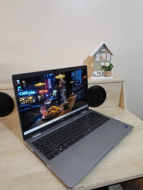 DELL LATITUDE 5550 | INTEL CORE ULTRA 5 135U | 16GB RAM | 512GB SSD | INTEL ARC GRAPHICS