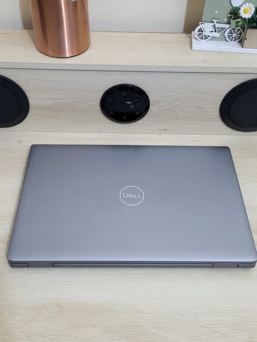 DELL LATITUDE 5520 | INTEL CORE i7 1165G7 | 16GB RAM | 256GB SSD | INTEL Iris Xe