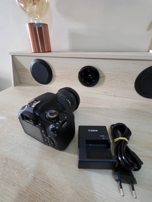 Canon EOS 1200D reflex 18.7 mpix + Objectif sigma 10 20mm 1 4 5.6 ex dc hsm