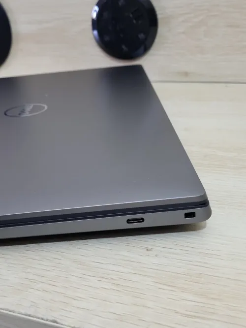 DELL PRECISION 5690 | CORE Ultra 7-165H | RTX 1000 ADA 6GB | 512GB NVMe SSD | 32GB RAM