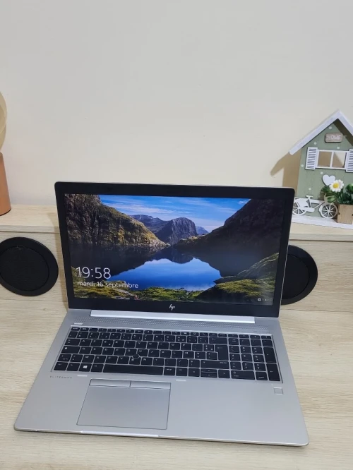 HP ELITEBOOK 755 G5 15.6'' FHD | RYZEN 7 PRO 2700U W | 16GB RAM | 512GB NVME SSD | AMD RADEON Vega