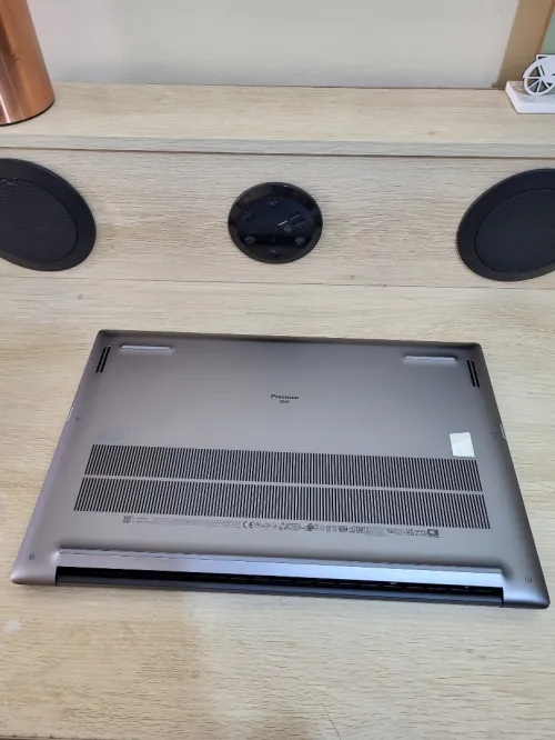 DELL PRECISION 5690 | CORE Ultra 7-165H | RTX 2000 ADA 8GB | 1To SSD | 32GB RAM
