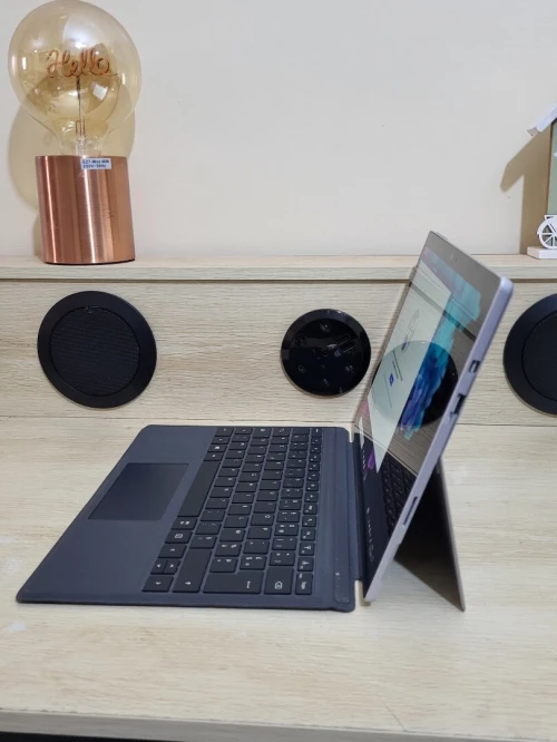 Microsoft Surface Pro 6 | CORE i7 8650U | 8GB RAM | 256GB SSD | INTEL UHD GRAPHICS