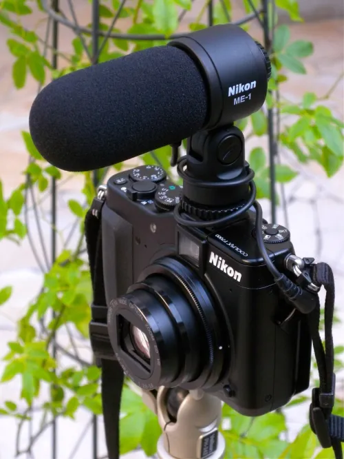 Microphone stéréo Nikon ME-1 pour appareil photo reflex numérique muni d'une prise jack stéréo
