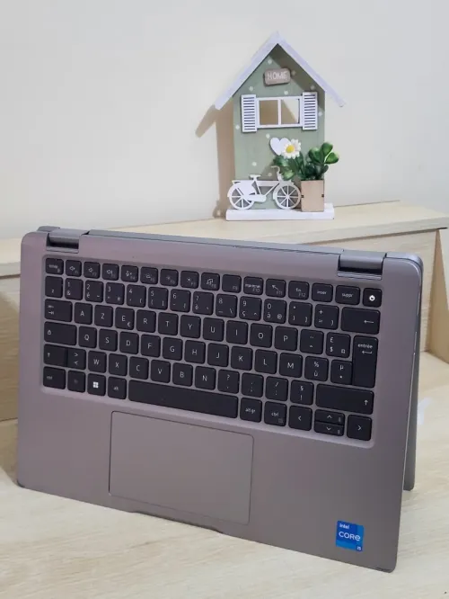 DELL LATITUDE 3340 X360 TACTILE | INTEL CORE i5 1335U | 16GB RAM | 256GB SSD | INTEL IRIS Xe GRAPHICS