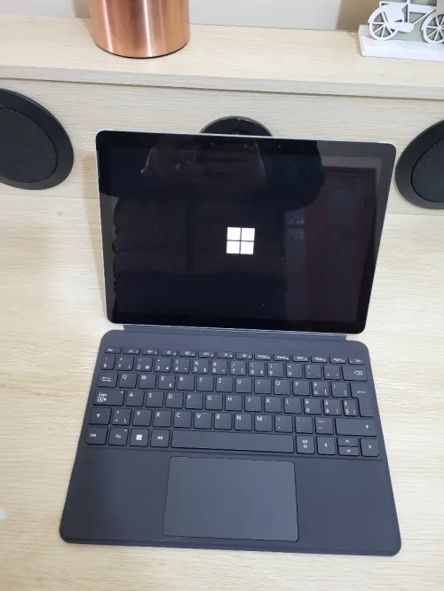 Microsoft Surface GO 3 TACTILE | PENTIUM CPU GOLD 6500Y 1.61GHz | 8GB RAM | 128GB SSD | Poids : 544g