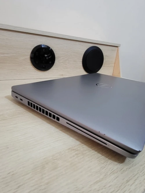 DELL LATITUDE 5540 15.6 FHD | CORE i7 1365U | 16GB RAM | 512GB NVMe SSD | INTEL IRIS XE GRAPHICS