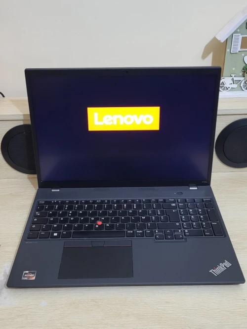LENOVO THINKPAD P16S GEN 2 | RYZEN 7 PRO 7840U w| 32GB RAM | 512GB SSD | RADEON 780M GRAPHICS 4GB