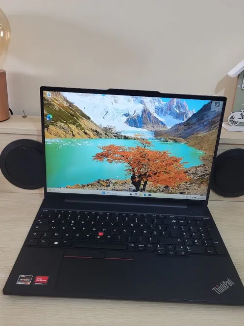 LENOVO THINKPAD E16 16'' FHD | RYZEN 5 7530U | 16GB RAM | 512GB NVMe SSD | AMD RADEON GRAPHICS 1GB