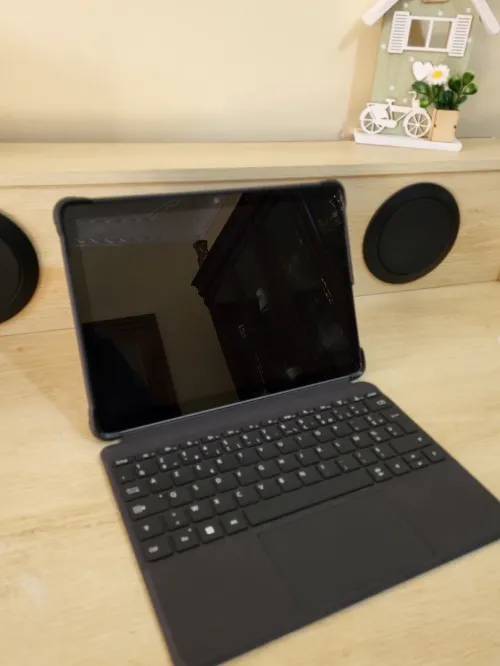 Microsoft Surface GO 4 TACTILE | INTEL N200 | 8GB RAM | 256GB SSD | Poids : 544g