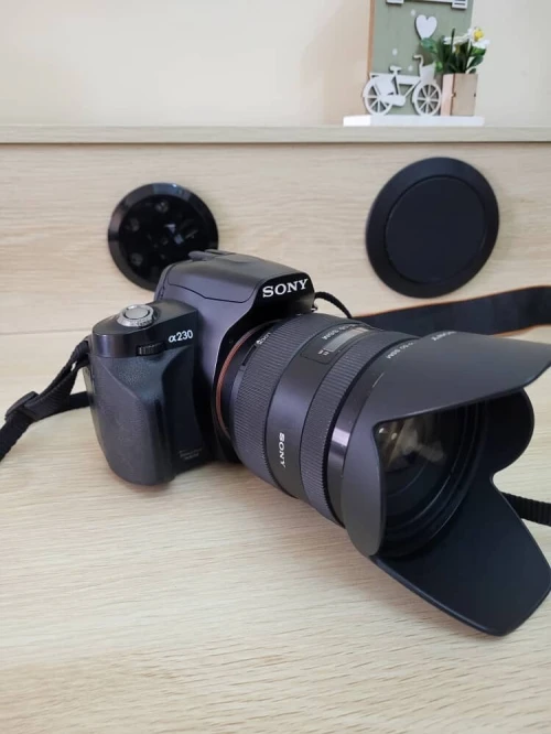 SONY Alpha DSLR-A230 Reflex + Objectif Sony A DT 16-50mm f/2.8 SSM