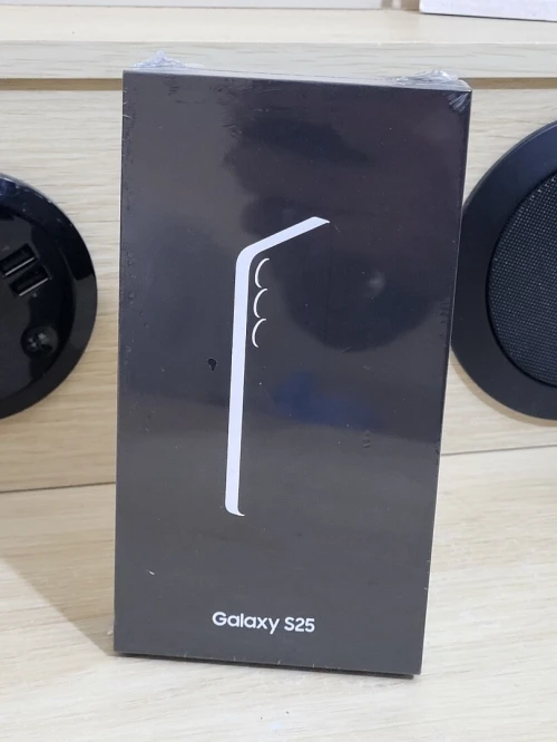SAMSUNG GALAXY S25 / 12GB RAM / 512GB SILVER SHADOW / ÉTAT NEUF JAMAIS UTILISÉ ( SOUS BLISTER ) non déballée