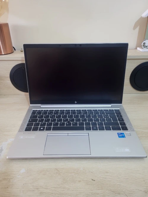 HP EliteBook 840 G8 | vPRO CORE i5 1135G7 | 16GB RAM | 256GB SSD | INTEL IRIS XE GRAPHICS