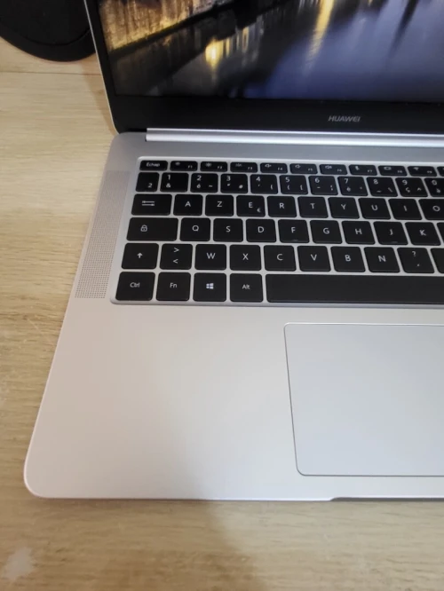 Huawei MateBook 14 POUCES FHD | Ryzen 5 2500U | 8GB RAM | 500GB SSD | Radeon VEGA 8 Mobile Graphics