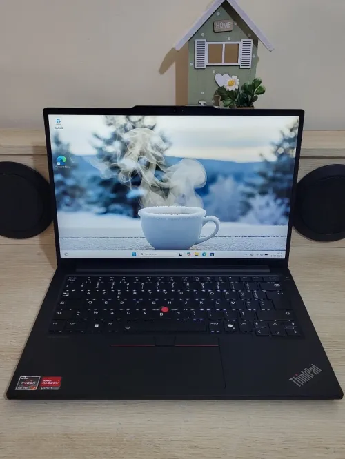 LENOVO THINKPAD E14 GEN 6 FHD + | RYZEN 7 7735HS | 16GB RAM | 512GB NVME SSD