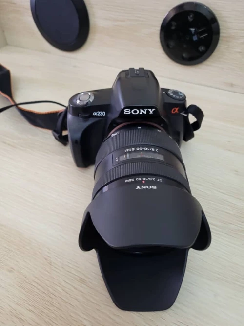 SONY Alpha DSLR-A230 Reflex + Objectif Sony A DT 16-50mm f/2.8 SSM